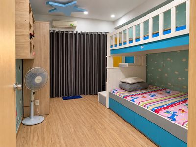 Rent a Oriental Plaza - 2 bedroom 2 - 85 M2 - full interior - 13 million
