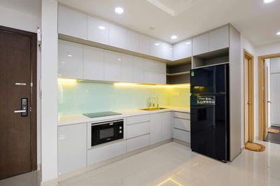 The Newton Residence Novaland square 2 is full of 19 million 75m2 coming in right now.