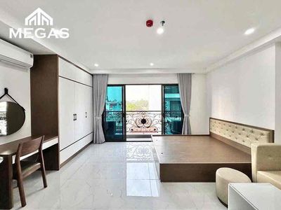 Rent a balcony suite of 45 M2th District 10 - near the market of the market.