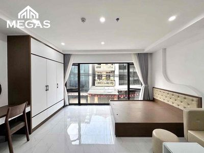 Rent a balcony suite of 45 M2th District 10 - near the market of the market.