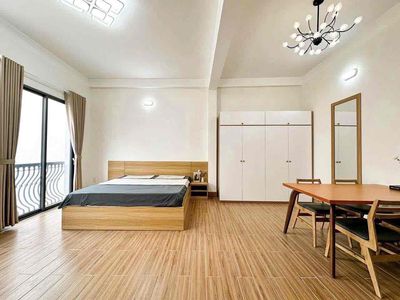 We have 50 M2 full interiors, right Bà Hạt District 10
