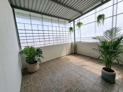 Renting 2 bedrooms - right on the spring bridge