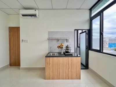 It's right here at the University of Verit, and it's won, and it's close to the state-of-the-art lab, 25 M2.