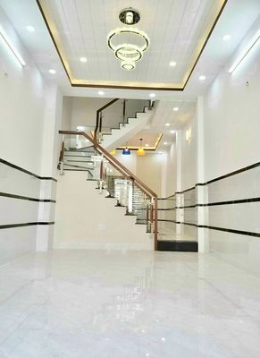 Renting an alley house 491/5 A Lê Văn Sỹ, 1906 12, District 3.
