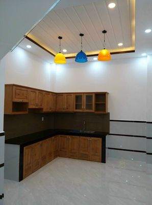 Renting an alley house 491/5 A Lê Văn Sỹ, 1906 12, District 3.