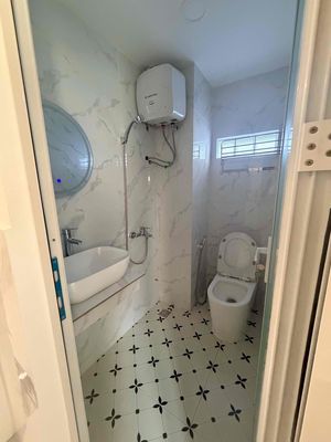 new room - female priority