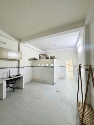 4 x 18.5 meters 1st floor (8 meters). 1/ Thoại Ngọc Hầu. Tân Phú