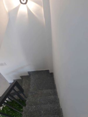 Rent the entire house 5 million and a half million.