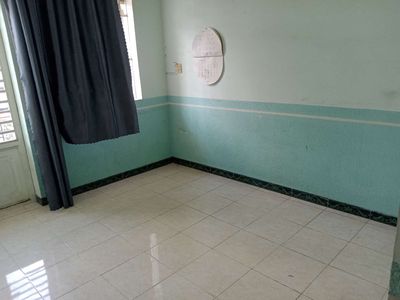 Rent two bedrooms, two separate toilets, one with a balcony near the flower park.