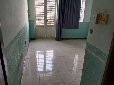 Rent two bedrooms, two separate toilets, one with a balcony near the flower park.