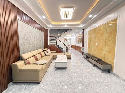 The new house has an interior of 118 Nguyễn Thị Thập.