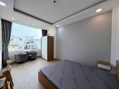 The 1st Ph.S.E. Full interior - Private Washier