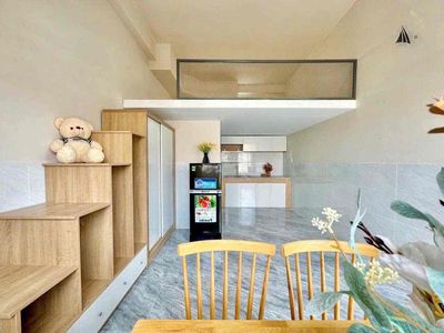 Rent a service apartment right away. - Three hundred dollars.