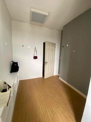 Rent an Era Town Hall in District 7. Washer, Cold, Free