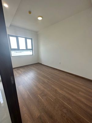 Rent out the county of 7 Riverside 3 bedrooms. The angle of the ntcb has 3 air-sizeers. 13 million and a half are in place.