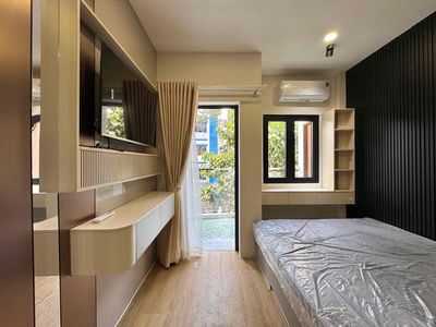Rent the balcony. 32 meters. Good price. - Right here.