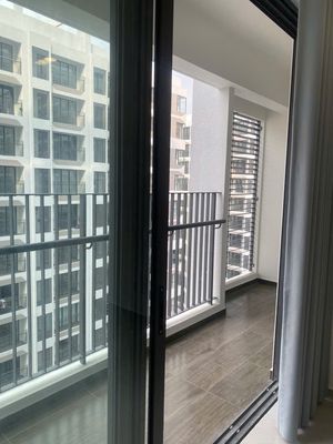 Rent the 73 m2 (2 bedrooms +2 toilets) in District 9 which moves the 1st, 2nd and high.