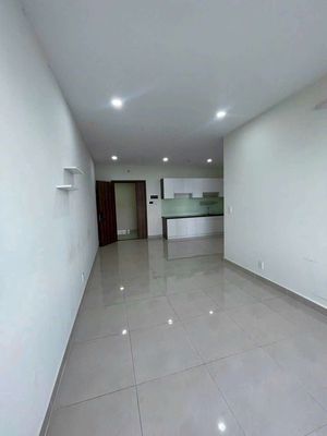 Rent a Topaz Elite apartment. Two bedrooms. Two toilets cost 10 million a month.