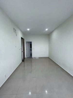 Rent a Topaz Elite apartment. Two bedrooms. Two toilets cost 10 million a month.