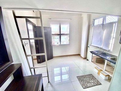 The super-beautiful student room has a Ngay gần nhà ga T3 window.
