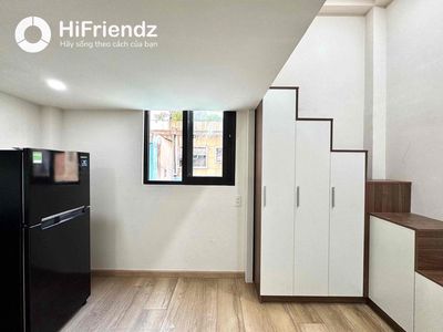 Rent an apartment-- 10th District.