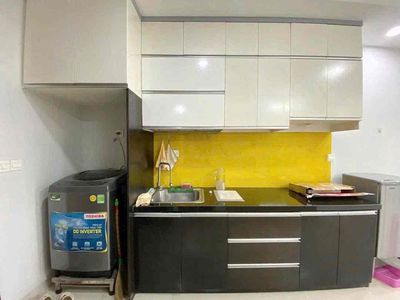 Rent a Botanica Premier apartment a bathroom bedroom. Near tsn airport