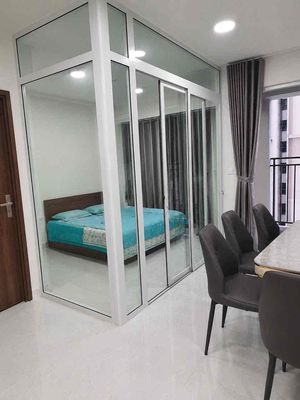 Rent a Sunrise Riverside apartment. A bedroom. 50 meters.