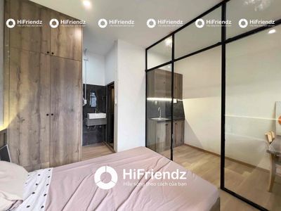 It's just at the University of Gia Phú, five minutes from the way tohyd, full new furniture.