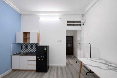 2 bedrooms 7 million and 5 are extremely rare