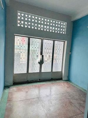 7 meters, 4th floor Thái Phiên, 1877 8, District 11. It's 11 million ath. (3 bedrooms, 3 toilets)