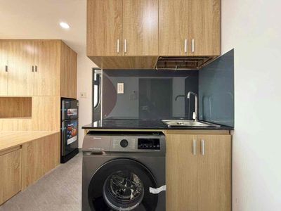 It's the owner who just went out with a 16-room project - full interior.