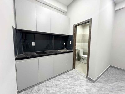 Superblock, 1 st floor, 1st floor, private parking lot, 24/7 security.