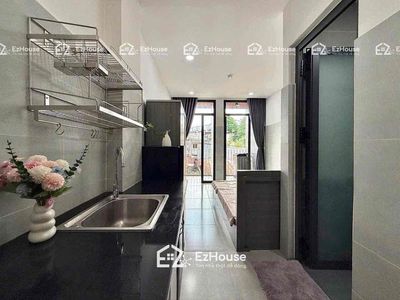 Renting studio full-case furniture with open-ended balcony, District 11