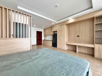 Rent a new balcony 100% right in the Republic Etown, Tân Bình.