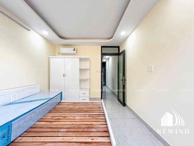 Get out of here! The picture is real. A full bedroom. 40 meters wide.