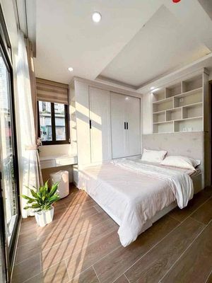 The balcony apartment is 35 meters of sunshine. Full of furniture near Phan Dian, Deng 1.