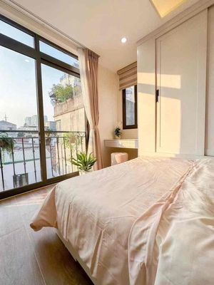 The balcony apartment is 35 meters of sunshine. Full of furniture near Phan Dian, Deng 1.