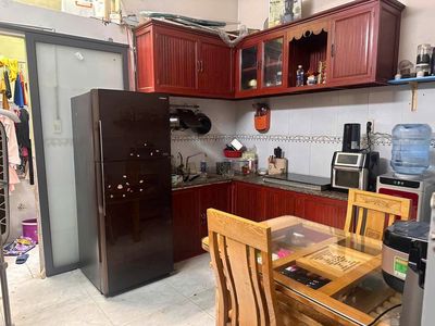 Rent the original house opposite D9 park area 4 x20 meters