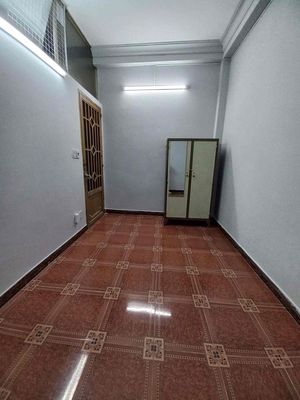 Room 12 meters... Lê Văn Sỹ District 3.