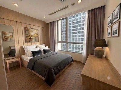 Rent the corner of 153.6 meters2, 4 bedrooms, 3 toilets, Central 1, Delomes Central Park