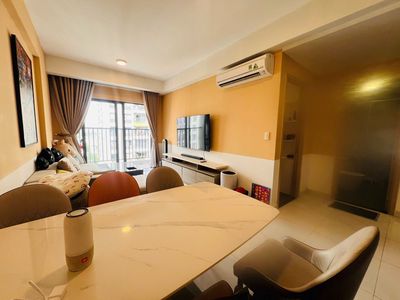 Rent the corner of the two bedrooms, two Lovera Vista .8 million toilets, which cost 10 million worth of furniture.