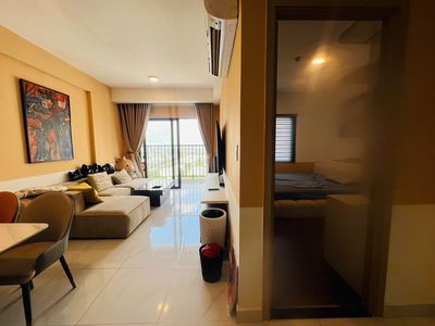 Rent the corner of the two bedrooms, two Lovera Vista .8 million toilets, which cost 10 million worth of furniture.