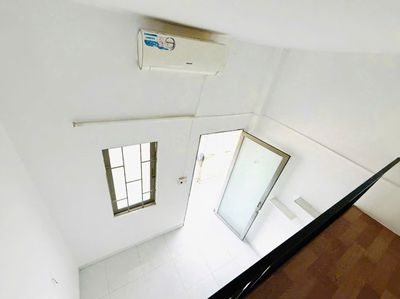 Cheap room with air conditioning, high guard.