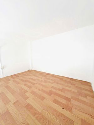 Cheap room with air conditioning, high guard.