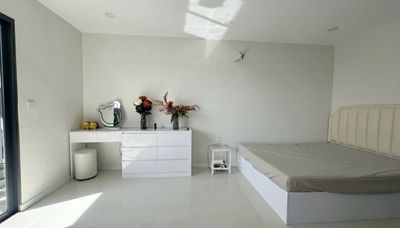 For the Rent Officetel Lavida Plus 7 37 meters, there's furniture, at 9.5 million a month.