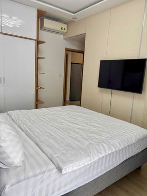 Rent an EARC 71 m2 at 14 million per month in a row.