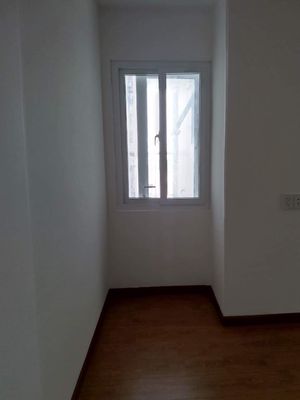 Rent an empty apartment at 7 million.