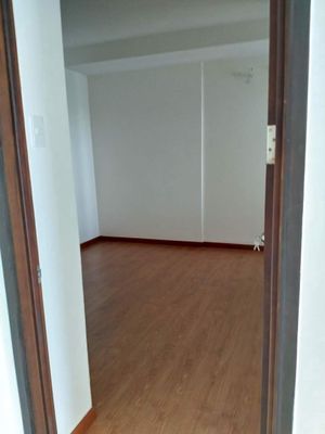 Rent an empty apartment at 7 million.