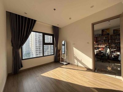 Need women to rent Master's room with their own toilets in the two bedrooms Vin District 9