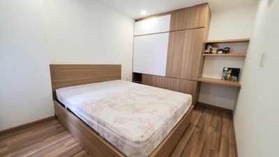 Rent a one-room apartment at Sunrise Riverside for 8 million a month.